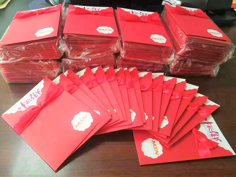 【人文關懷，月滿中秋，感謝您的家人】